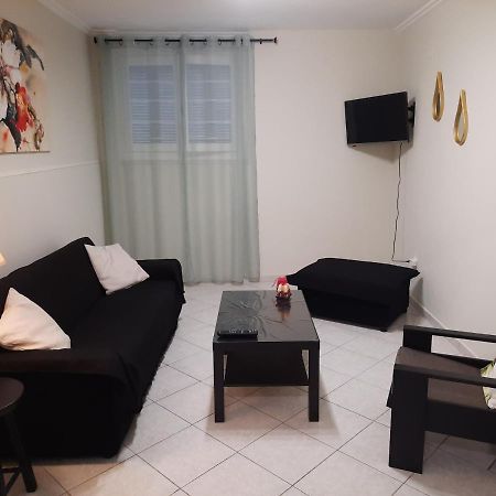 Apartamento Lousi House Atenas Exterior foto