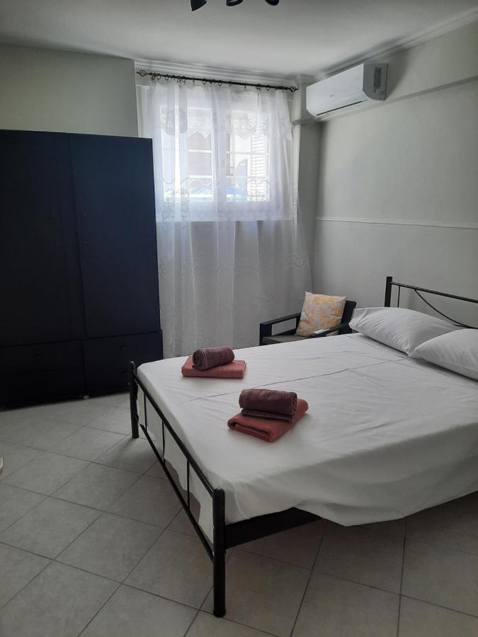 Apartamento Lousi House Atenas Exterior foto